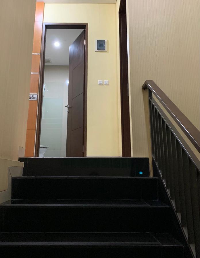 Platinum Setramurni Guest House Bandung 3Br Exteriér fotografie